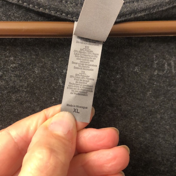 Oprah “All Things in Balance” tee t-shirt XL       v neck - Picture 5 of 7